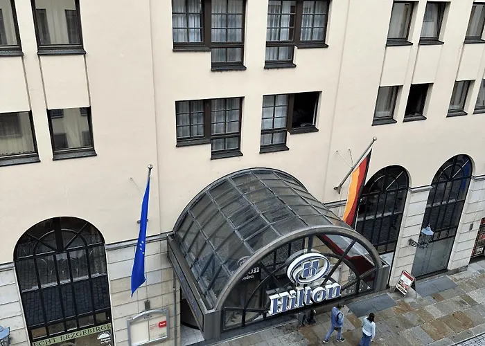 ゲストハウス Zimmer An Der Frauenkirche